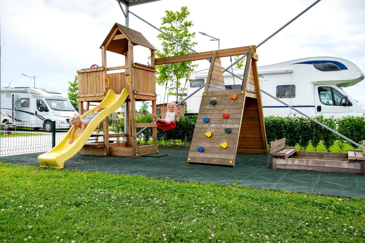Camping Alliance Plovdiv Exterior photo